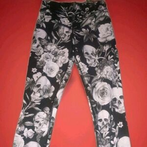 Evolution and Creation Monochrome Floral Skull Print Leggings Medium